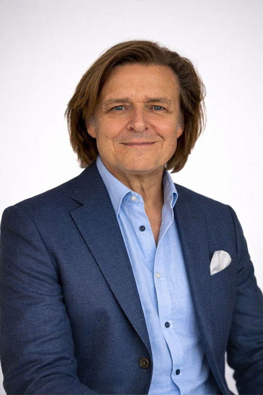 Portrait des Referenten Dr. Ralf Hillemacher